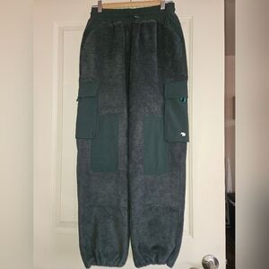 NWOT Wondery Outdoors Green Fleece Sweatpant Joggers Women's OS